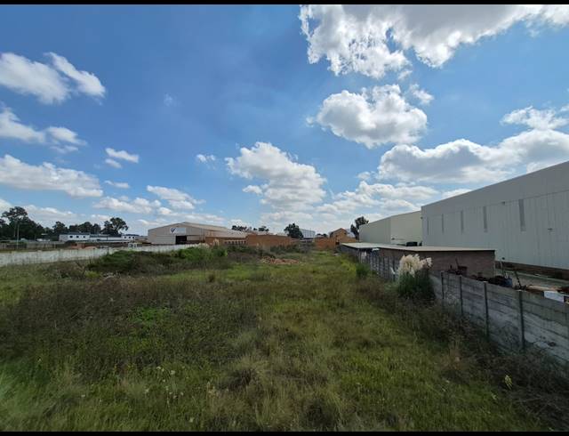 4,050M² VACANT LAND FOR SALE IN VAALPARK